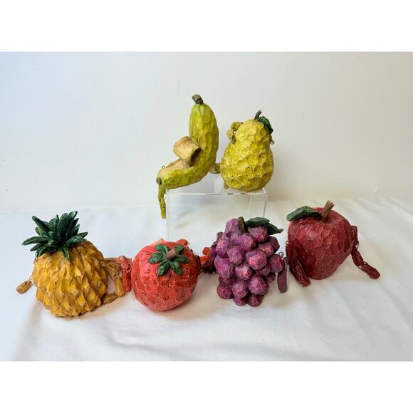 Vintage Anthropomorphic 6 Fruit Figurines Shelf Sitters - Picture 3 of 9